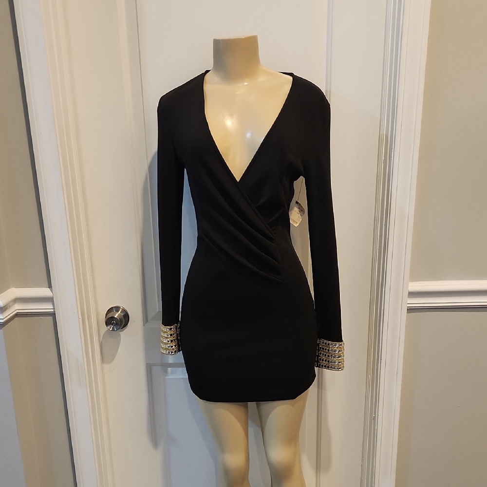 AKIRA Black Long Sleeve Plunge Bodycon Dress